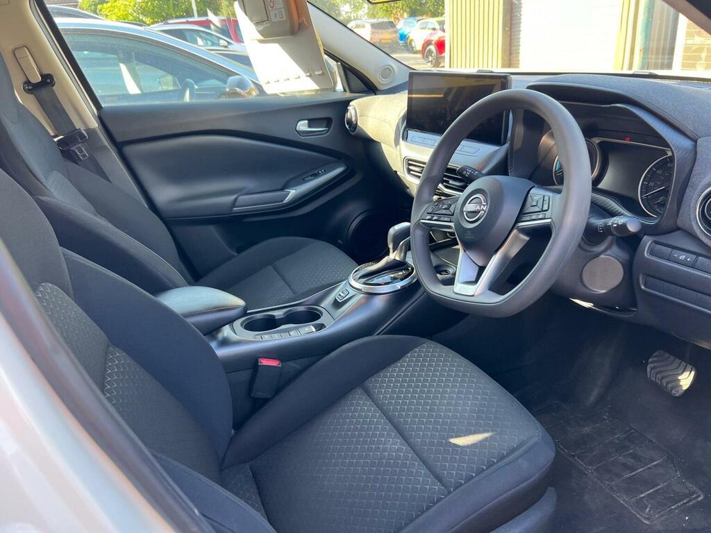 Nissan Juke 1.6 Acenta Premium Euro 6 DS24HSL White #5