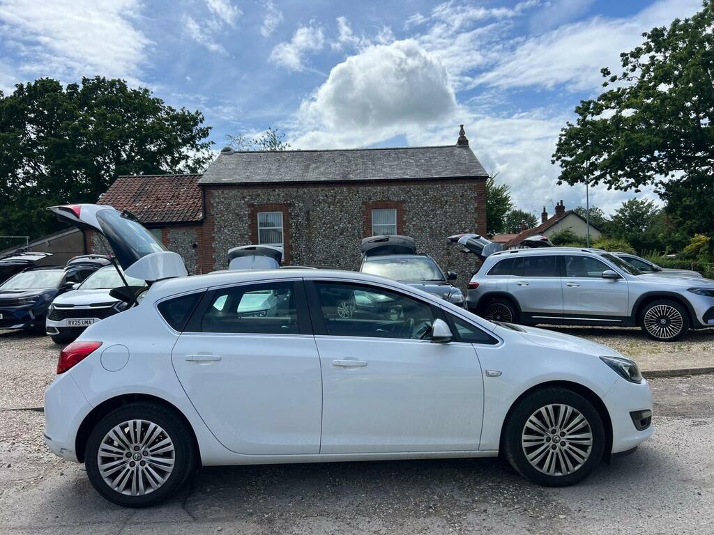 Vauxhall Astra 1.4I Excite Euro 6 White #3