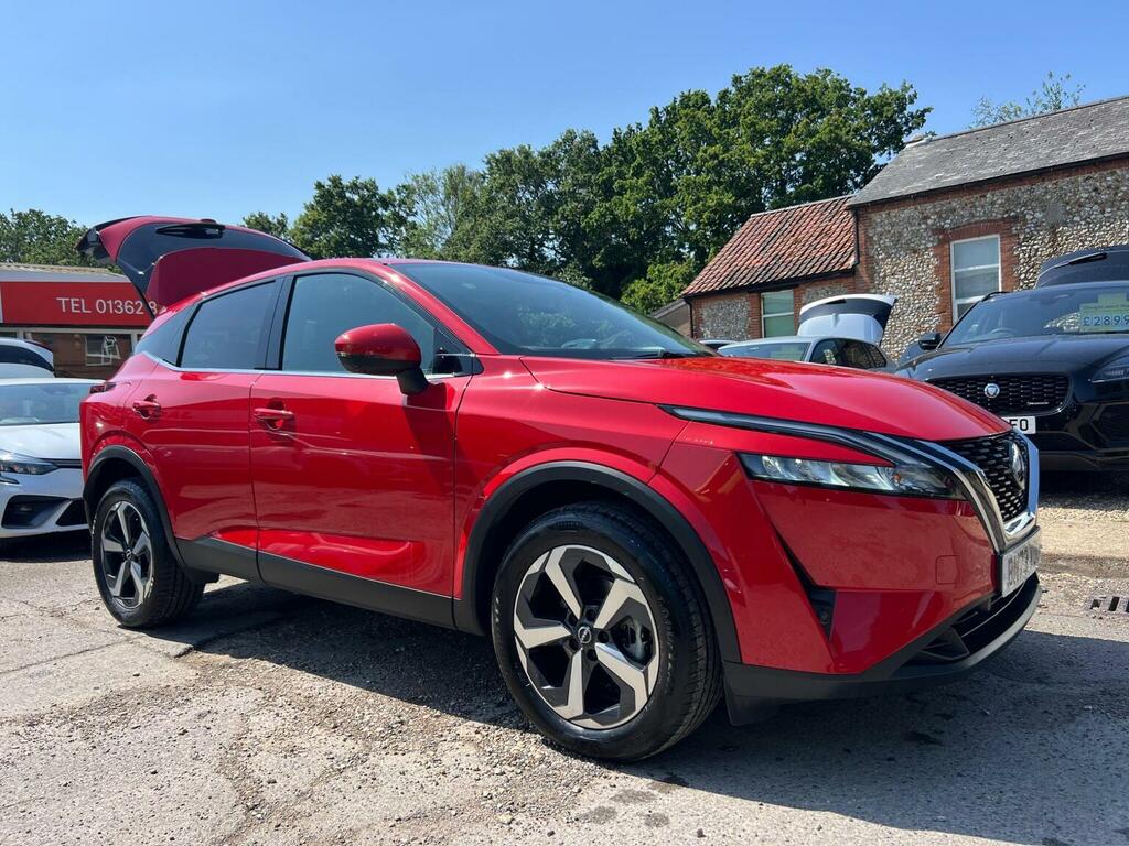 Nissan Qashqai Suv 1.3 Dig-t Mhev N-connecta Xtron Euro 6 Ss 5 Red
