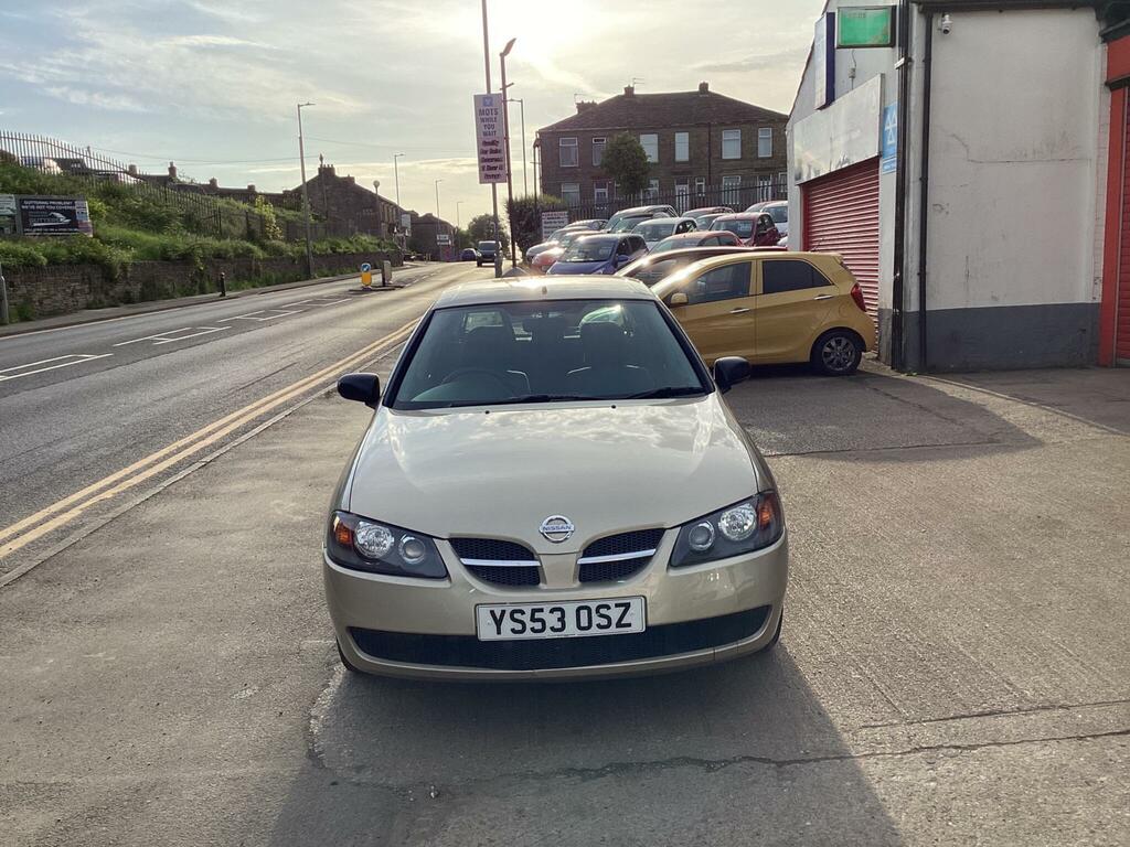 Nissan Almera  Silver #8