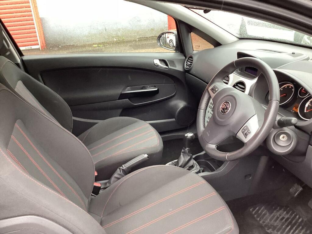 Vauxhall Corsa 1.4I 16V Sxi 201010 Black #3