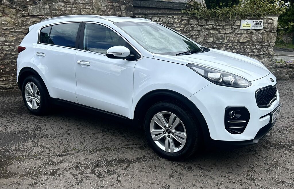 Kia Sportage 1.6 Gdi YY67BBF White #2
