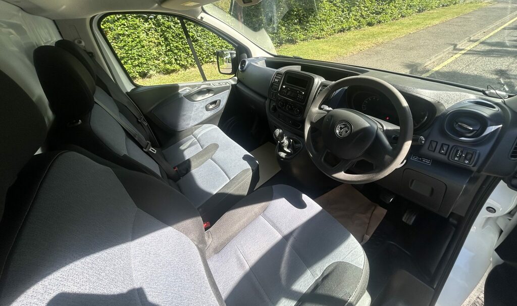 Vauxhall Vivaro 1.6 L1h1 2700 Cdti White #5