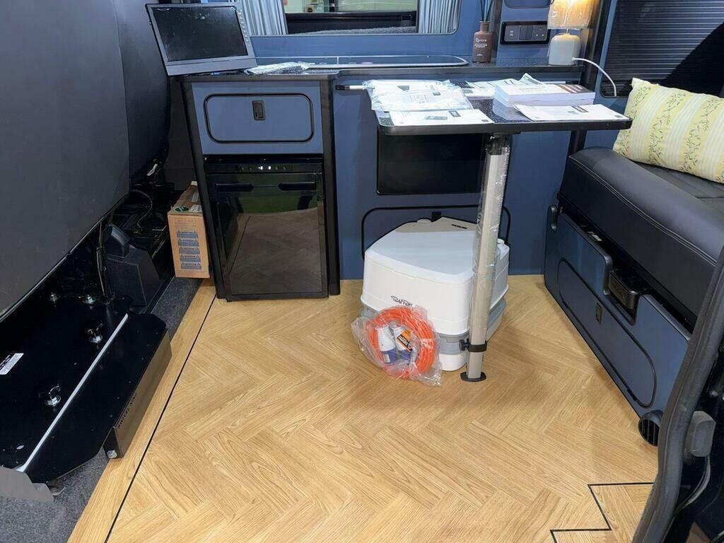 Ford Transit Custom Mpv Black #38