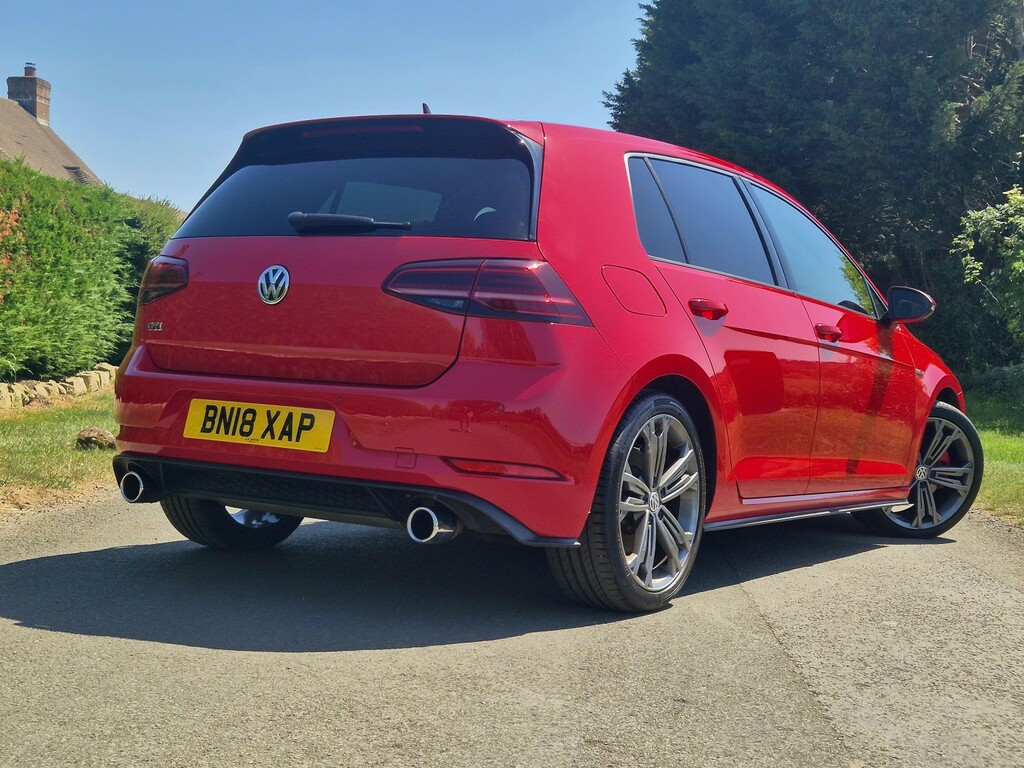 Volkswagen Golf 2.0 Tsi Gti BN18XAP Red #2
