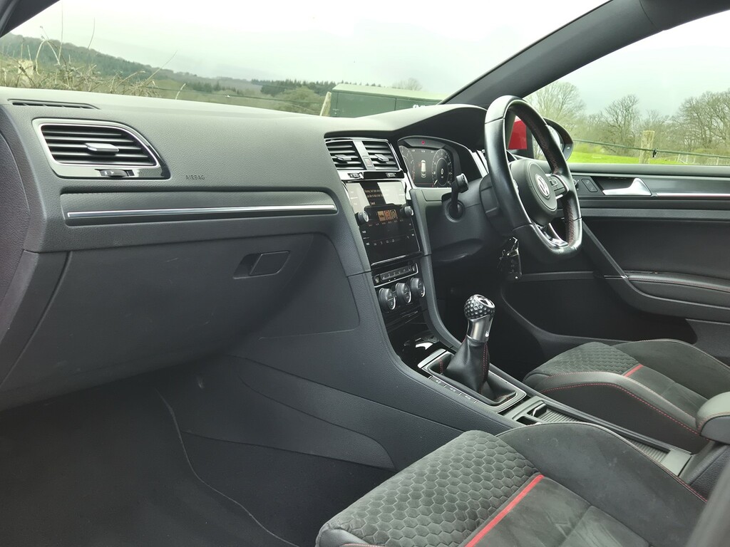 Volkswagen Golf 2.0 Tsi Gti BN18XAP Red #3