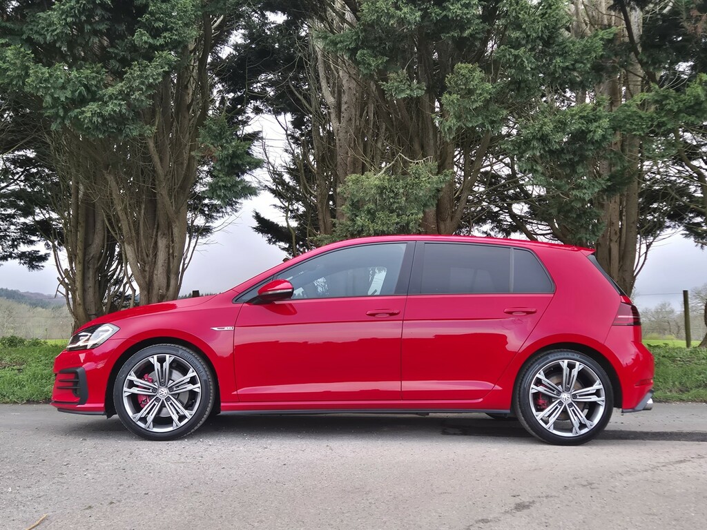 Volkswagen Golf 2.0 Tsi Gti BN18XAP Red #4