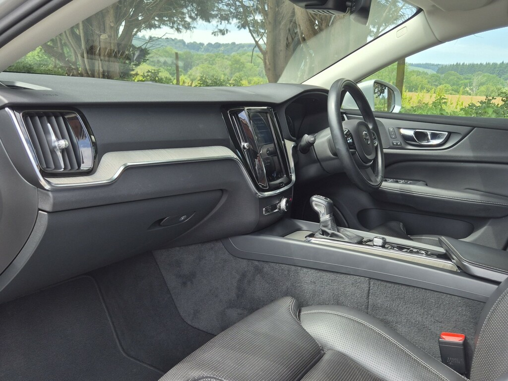 Volvo S60 2.0 Inscription Plus T5 Silver #3