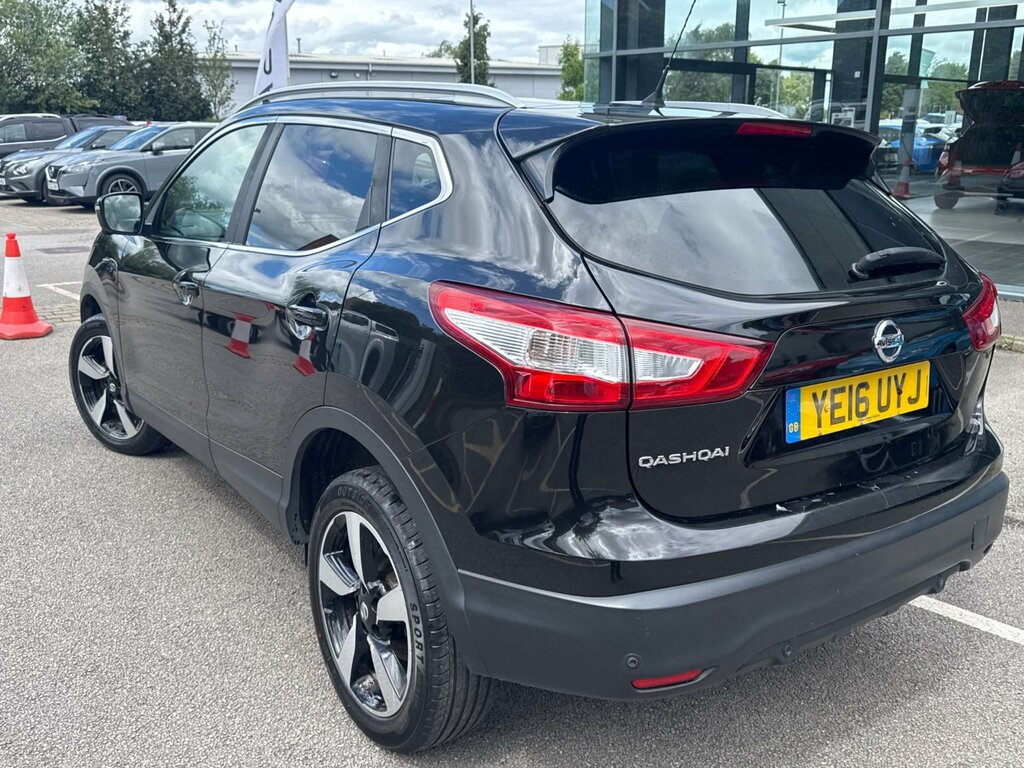 Nissan Qashqai 1.6 Dig-t N-connecta Suv 2Wd Eur Black #5