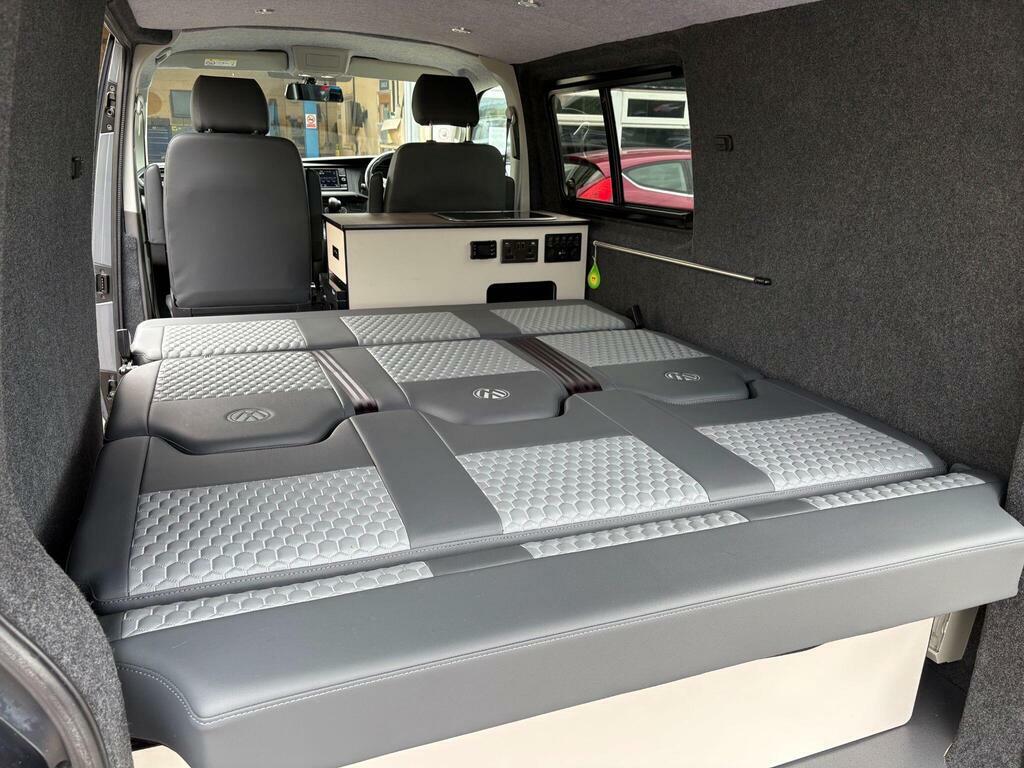 Volkswagen Transporter Volkswagen Transporter Panel Van Highline Swb 110 Grey #40