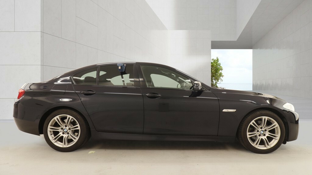 BMW 5 Series Saloon 2.0 520D M Sport Saloon 2012 GV62VMR Black #5