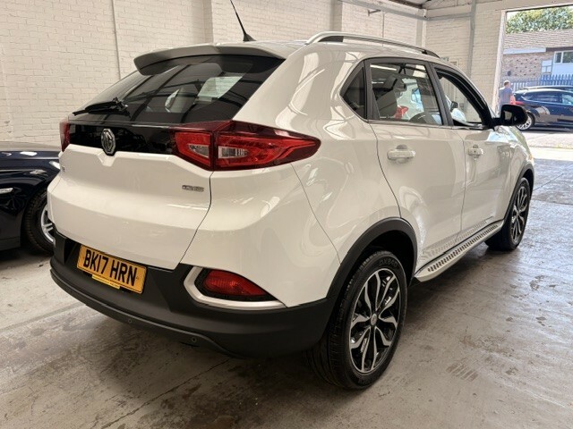 MG GS 1.5 Tgi Exclusive White #4