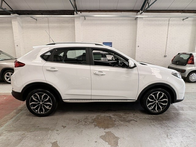 MG GS 1.5 Tgi Exclusive White #6