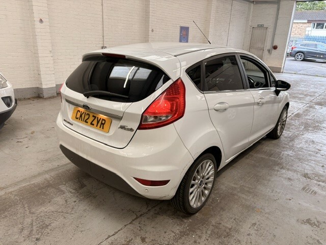Ford Fiesta 1.4 Titanium White #4