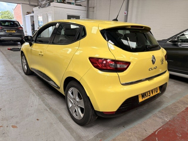 Renault Clio 1.2 16V Dynamique Medianav Yellow #3
