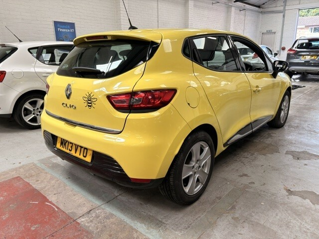 Renault Clio 1.2 16V Dynamique Medianav Yellow #4