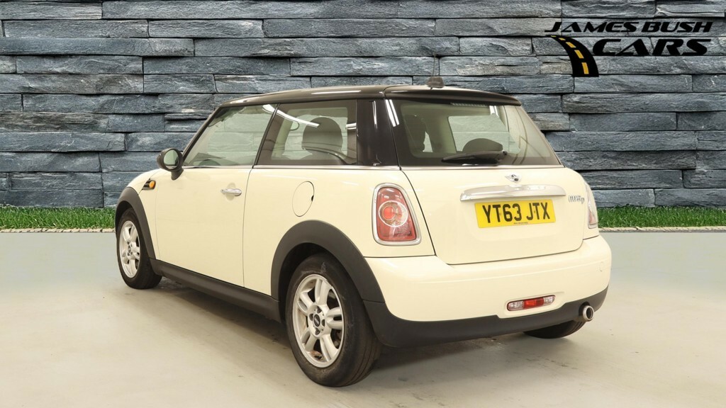 Mini Hatch 2.0 Cooper D All4 111 Bhp Black #3