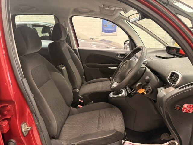 Citroen C3 Picasso 1.6 Hdi 8V Blackcherry Black #16