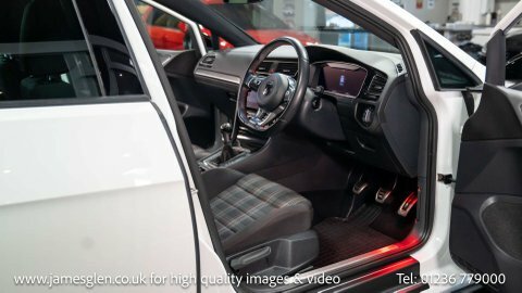 Volkswagen Golf 2019 19 2.0 White #6