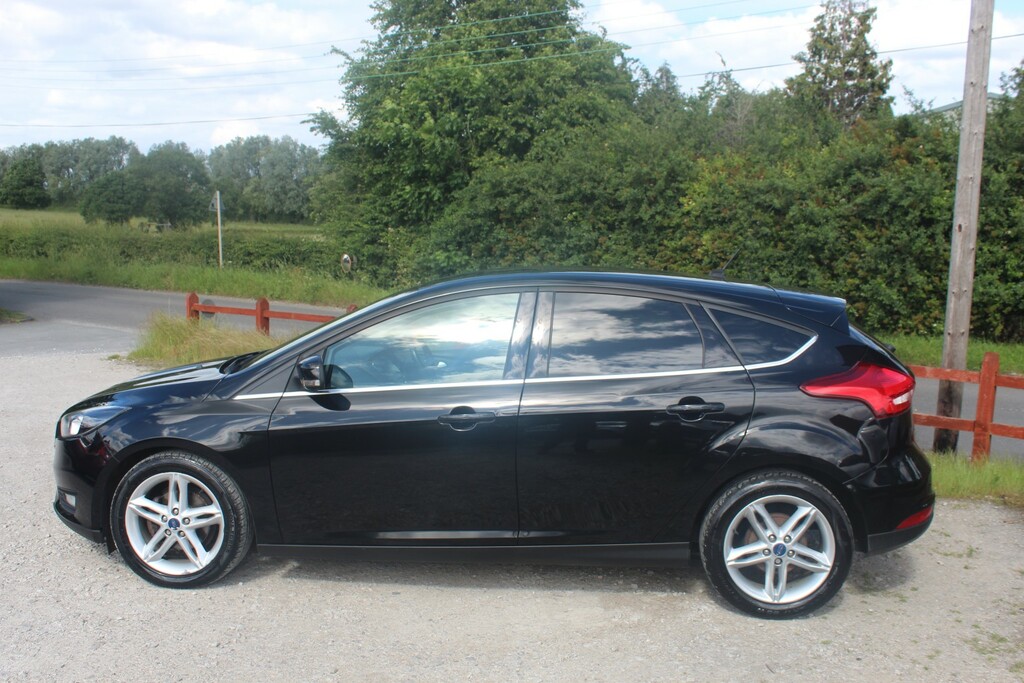 Ford Focus 1.5 Tdci Zetec FN65ZHT Black #4