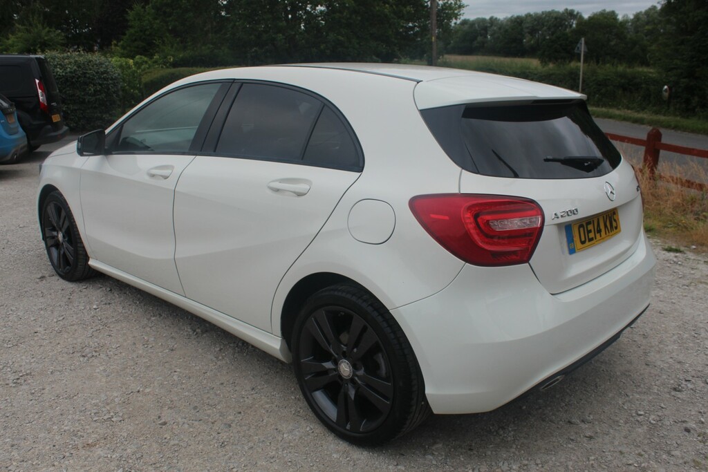 Mercedes-Benz A Class 2.1 A200 Cdi Sport White #6