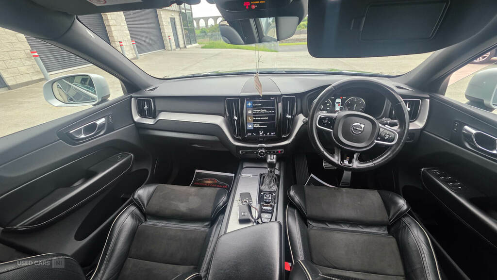 Volvo XC60 2.0 T8 Twin Engine #8