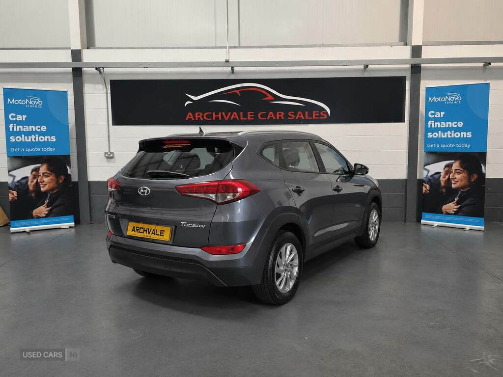 Hyundai Tucson 1.7 Crdi Blue Drive Se Nav 2Wd EY67WGV Grey #3