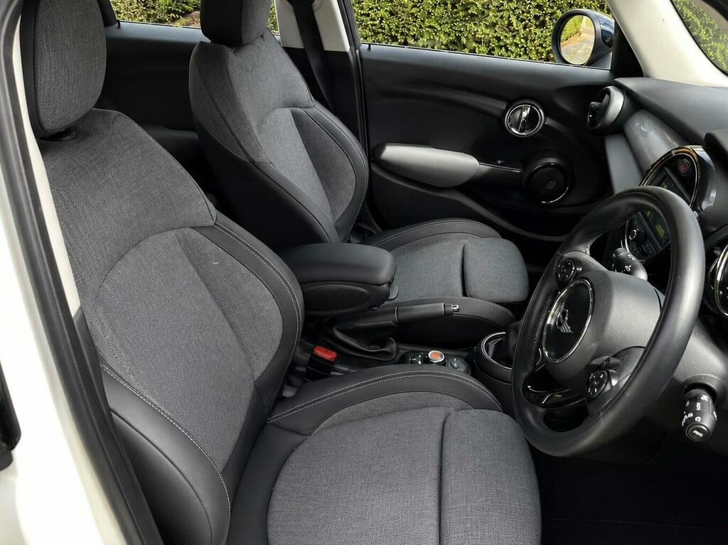 Mini Hatch Hatchback 1.5 Cooper Euro 6 Ss 20156 White #4