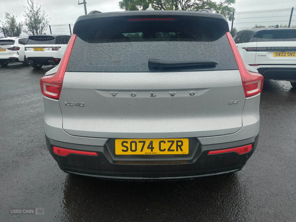 Volvo XC40 2.0 B4p Plus Dark SO74CZR Silver #5