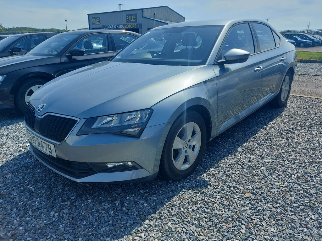 Skoda Superb Saloon Grey