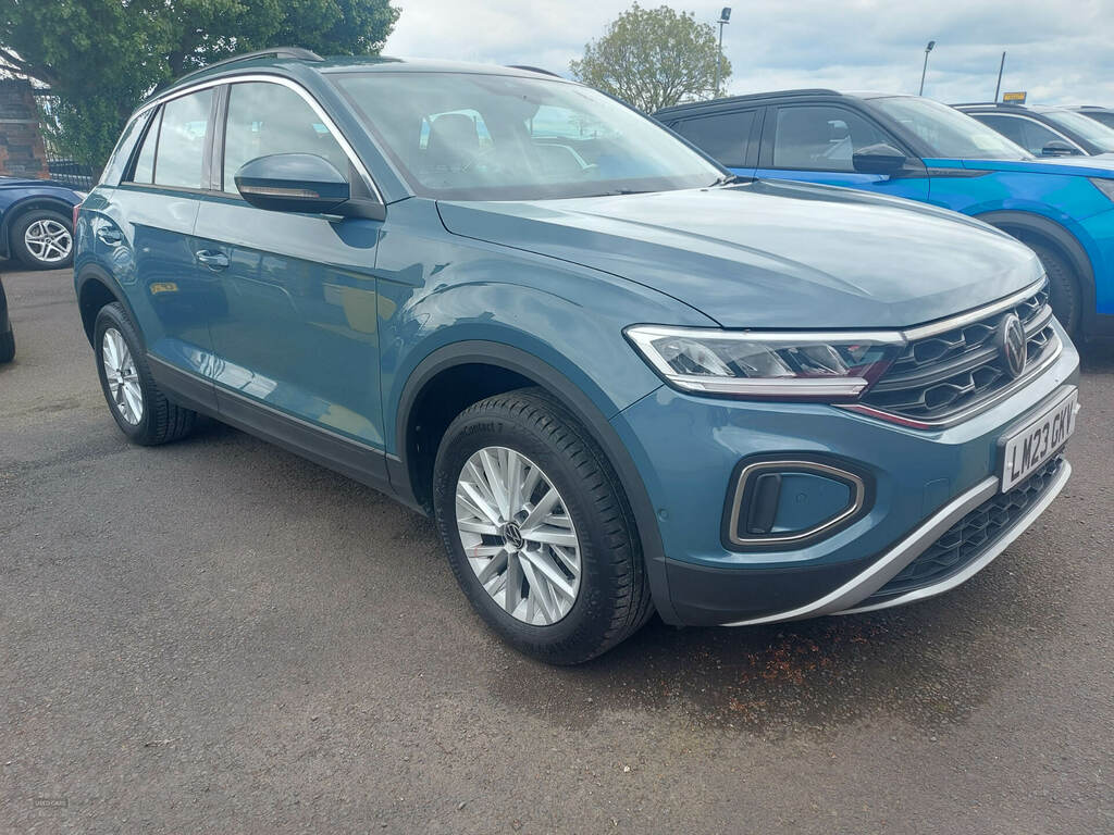 Volkswagen T-Roc 1.5 Tsi Life Dsg LM23GKV Blue #2