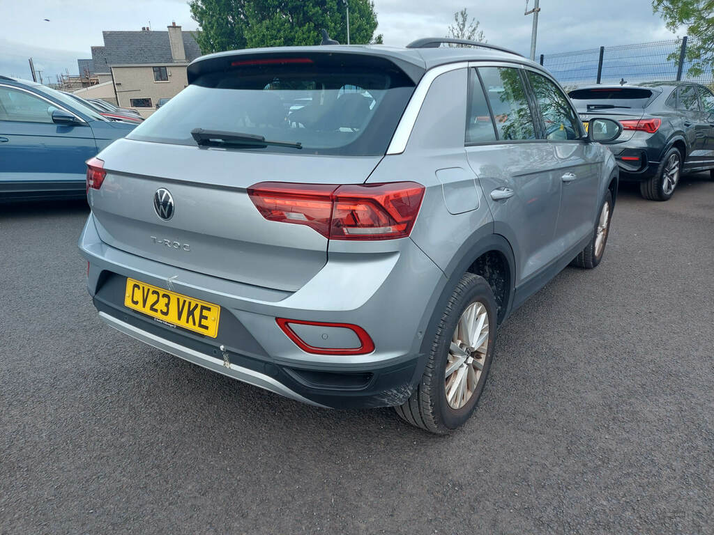 Volkswagen T-Roc 1.5 Tsi Life CV23VKE Silver #3