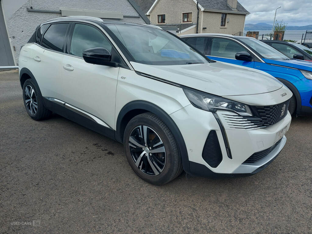 Peugeot 3008 1.5 Bluehdi Gt Eat8 FR23EXD White #2
