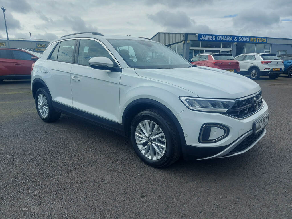 Volkswagen T-Roc 1.0 Tsi Life URZ4972 White #2