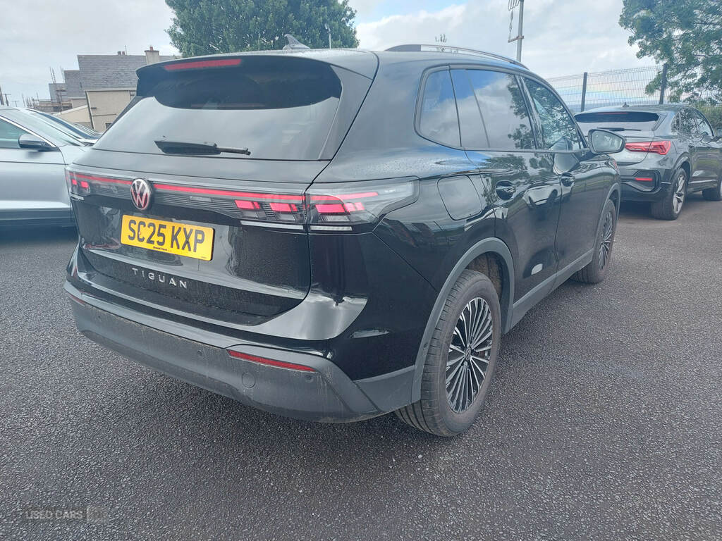 Volkswagen Tiguan 2.0 Tdi Match Dsg SC25KXP Black #3