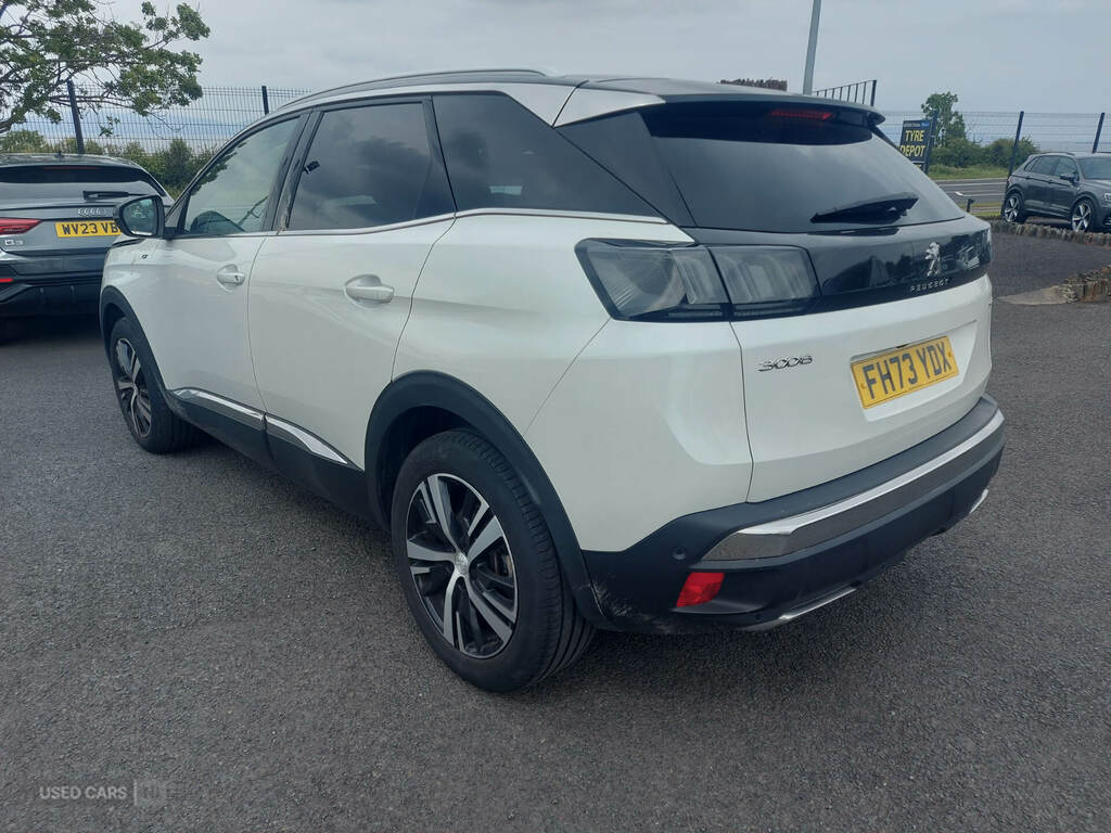 Peugeot 3008 1.5 Bluehdi Gt Eat8 White #4