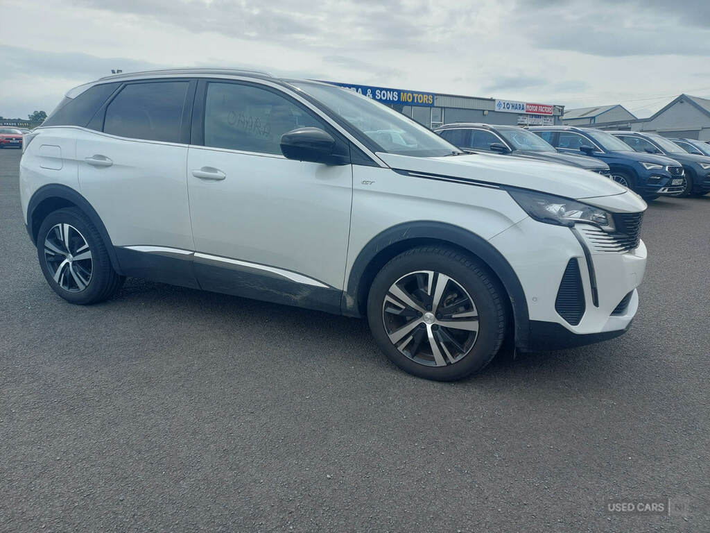 Peugeot 3008 1.5 Bluehdi Gt Eat8 White #2