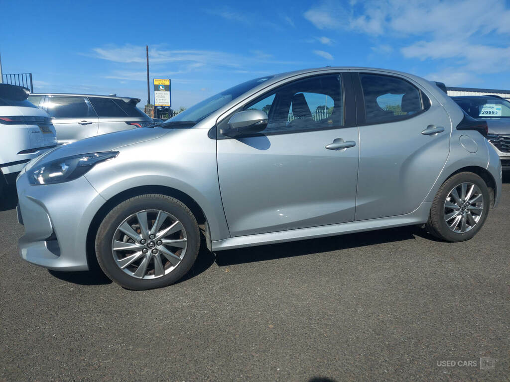 Toyota Yaris 1.5 Hybrid Icon Cvt Silver