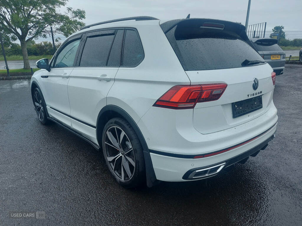 Volkswagen Tiguan 2.0 Tdi R-line Dsg White #4