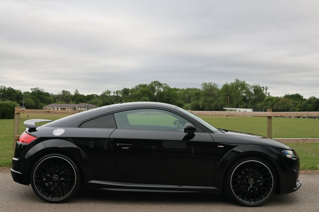 Audi TT 2.0 Tfsi 40 Black Edition Coupe S Troni PL20CVH  #2
