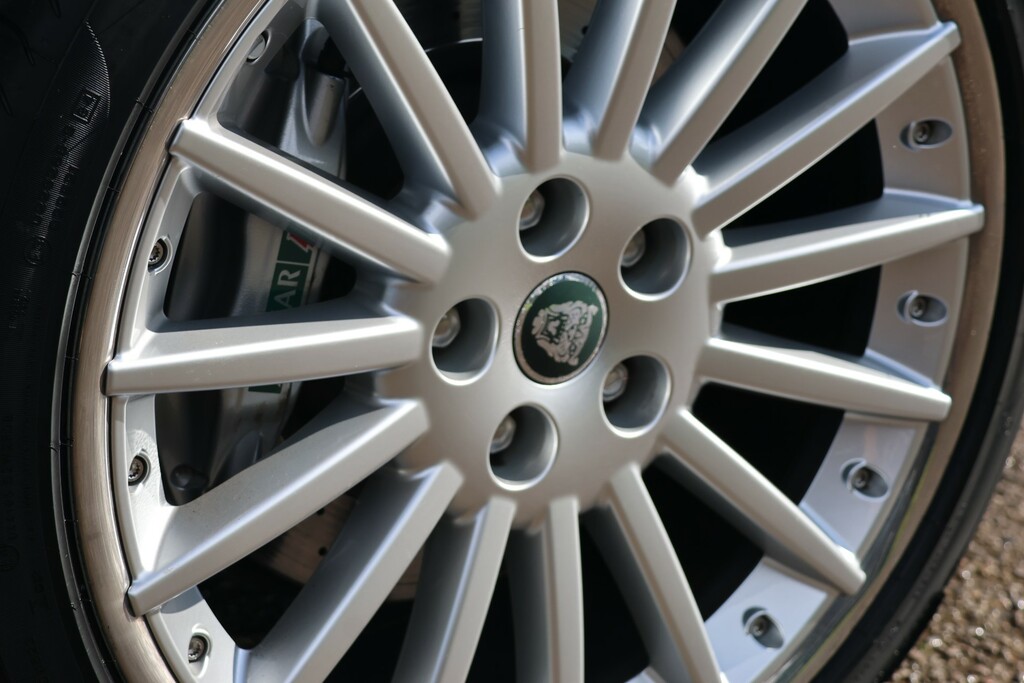 Jaguar XK8 4.2 S Silver #14