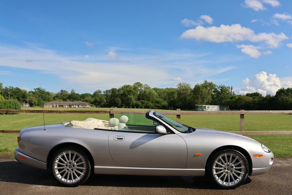 Jaguar XK8 4.2 Convertible 279 Gkm, 30  #2