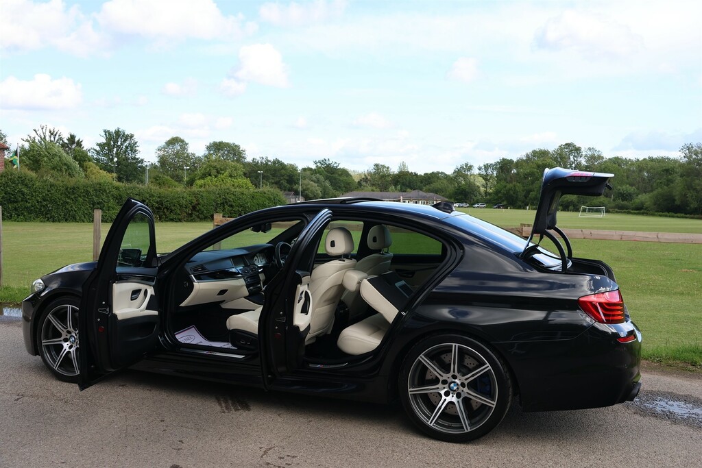 BMW M5 Saloon Competition Packsoft Close Doorshudhk So Black #8