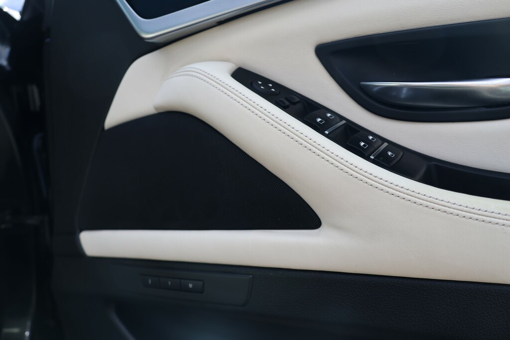 BMW M5 Saloon Competition Packsoft Close Doorshudhk So Black #32