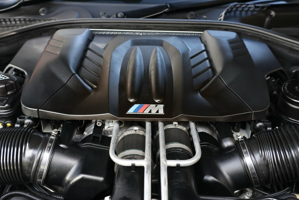 BMW M5 Saloon Competition Packsoft Close Doorshudhk So Black #42