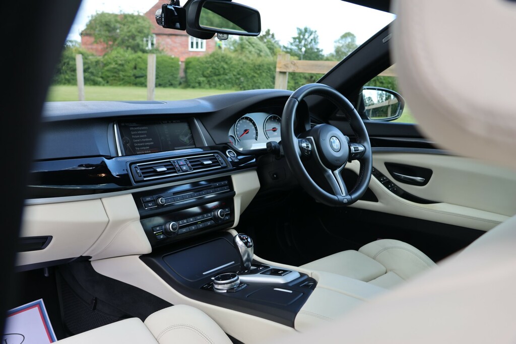 BMW M5 Saloon Competition Packsoft Close Doorshudhk So Black #10