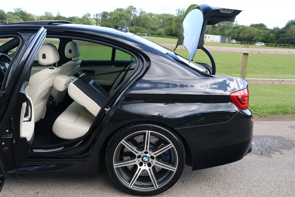 BMW M5 Saloon Competition Packsoft Close Doorshudhk So Black #18