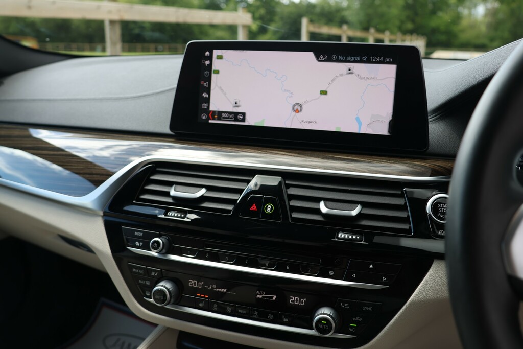 BMW 5 Series Se Grey #32