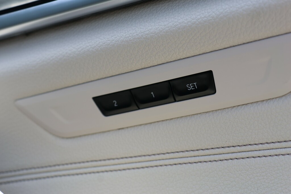 BMW 5 Series Se Grey #36