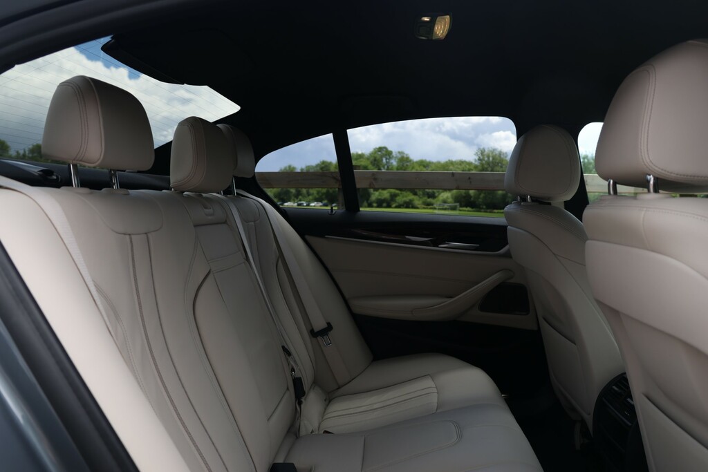 BMW 5 Series Se Grey #39